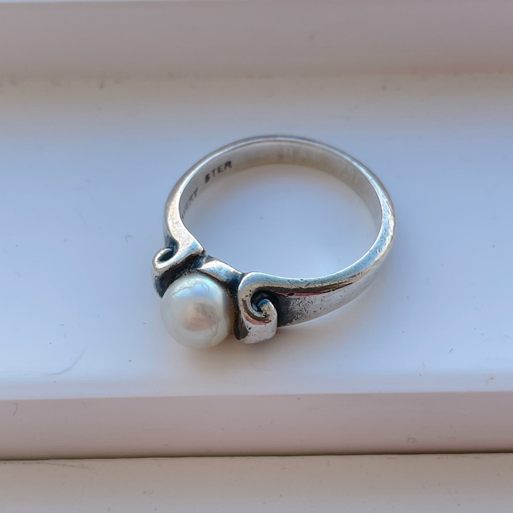 James Avery Pearl Ring